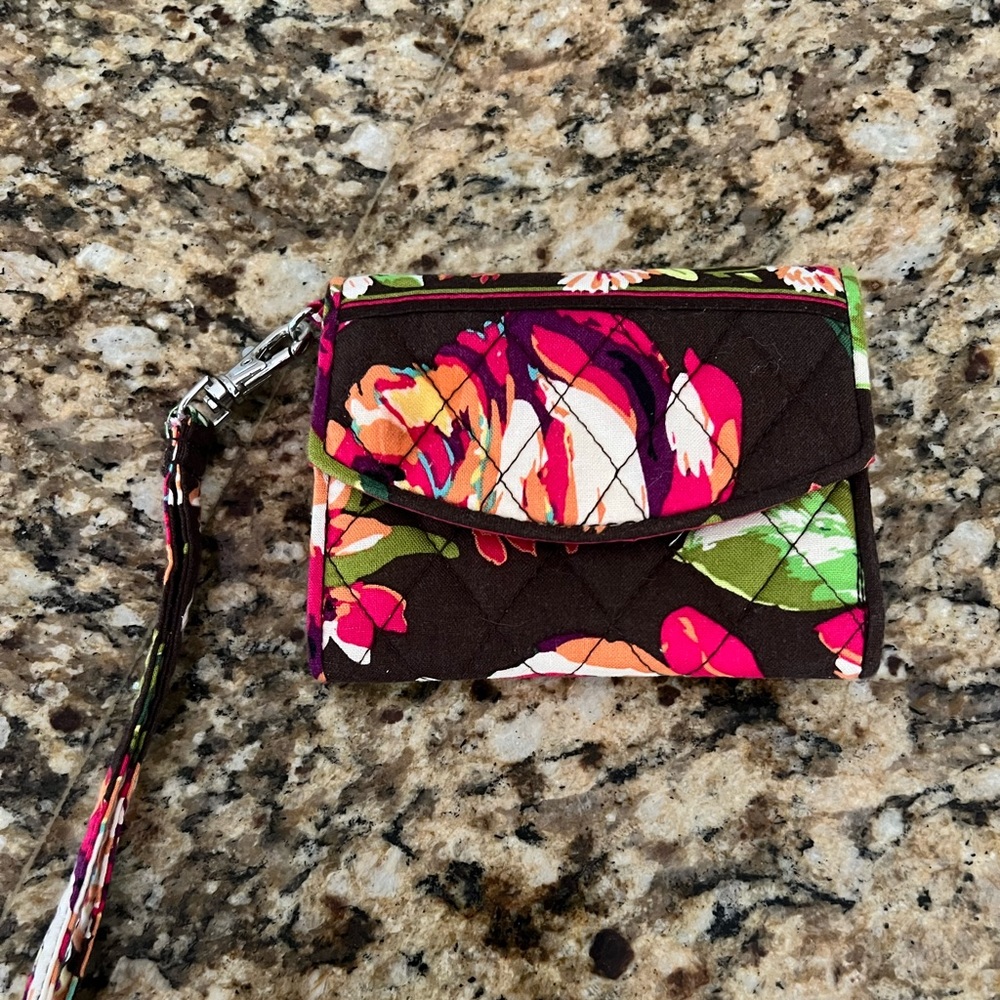 Vera Bradley English Rose Super Smart Wristlet